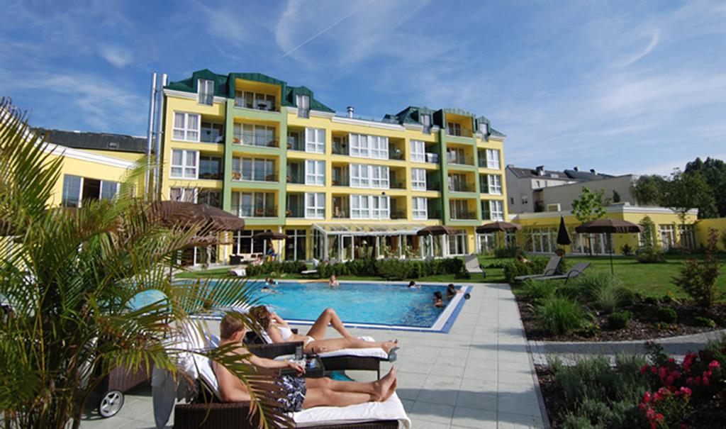 Parkhotel Bad Schallerbach Exterior photo